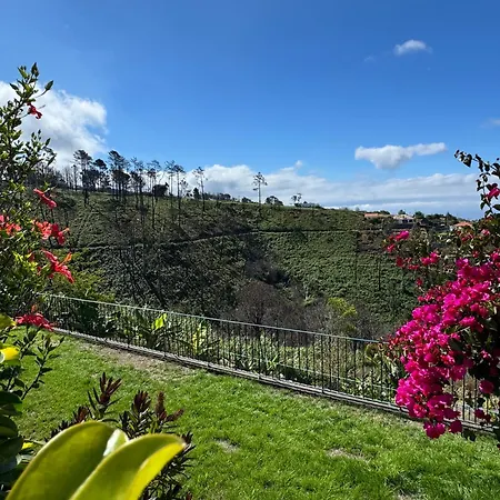 Meerblick - 3-bett Mit Terrassen & Hot-tub 빌라