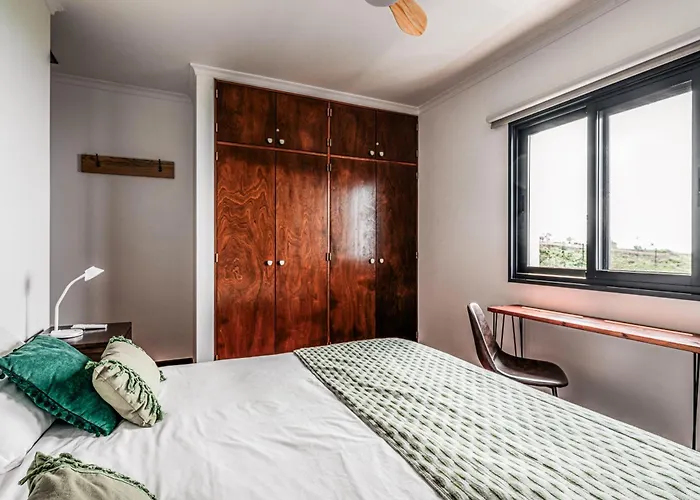 Meerblick - 3-bett Mit Terrassen & Hot-tub Willa